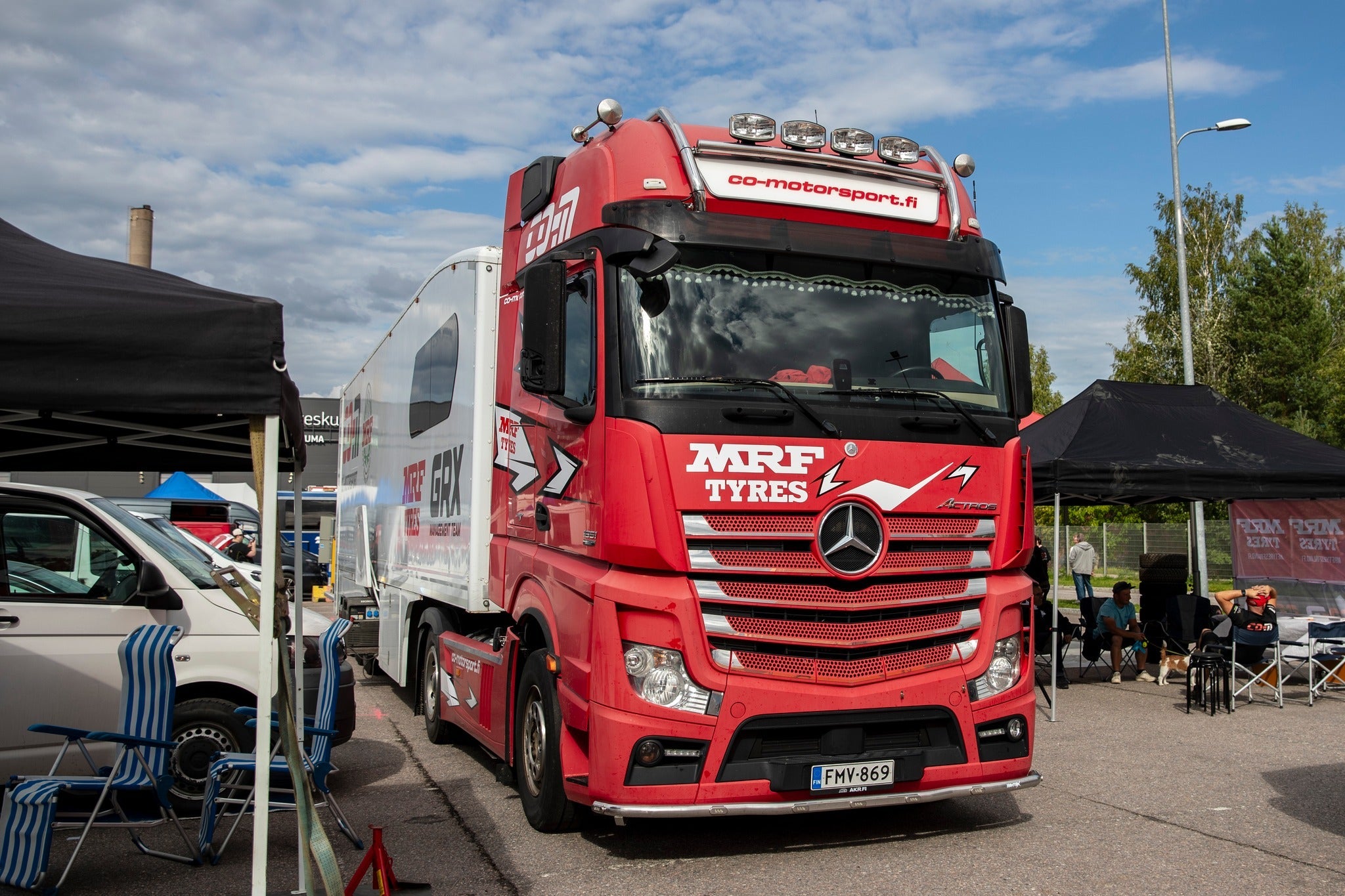 Raskaat ajoneuvot – MRF Tyres Finland